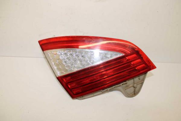 FEU ARRIERE GAUCHE FORD MONDEO 4/5PORTES 6/2007-9/2010 ( INTERIEUR ) - Vue 1